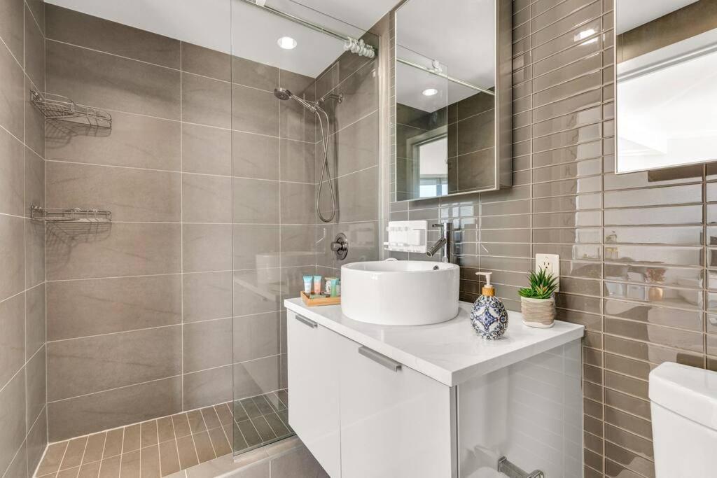 Central Luxury Apartment With Best City Views! Vancouver Extérieur photo