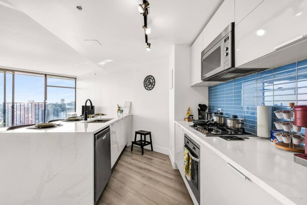 Central Luxury Apartment With Best City Views! Vancouver Extérieur photo
